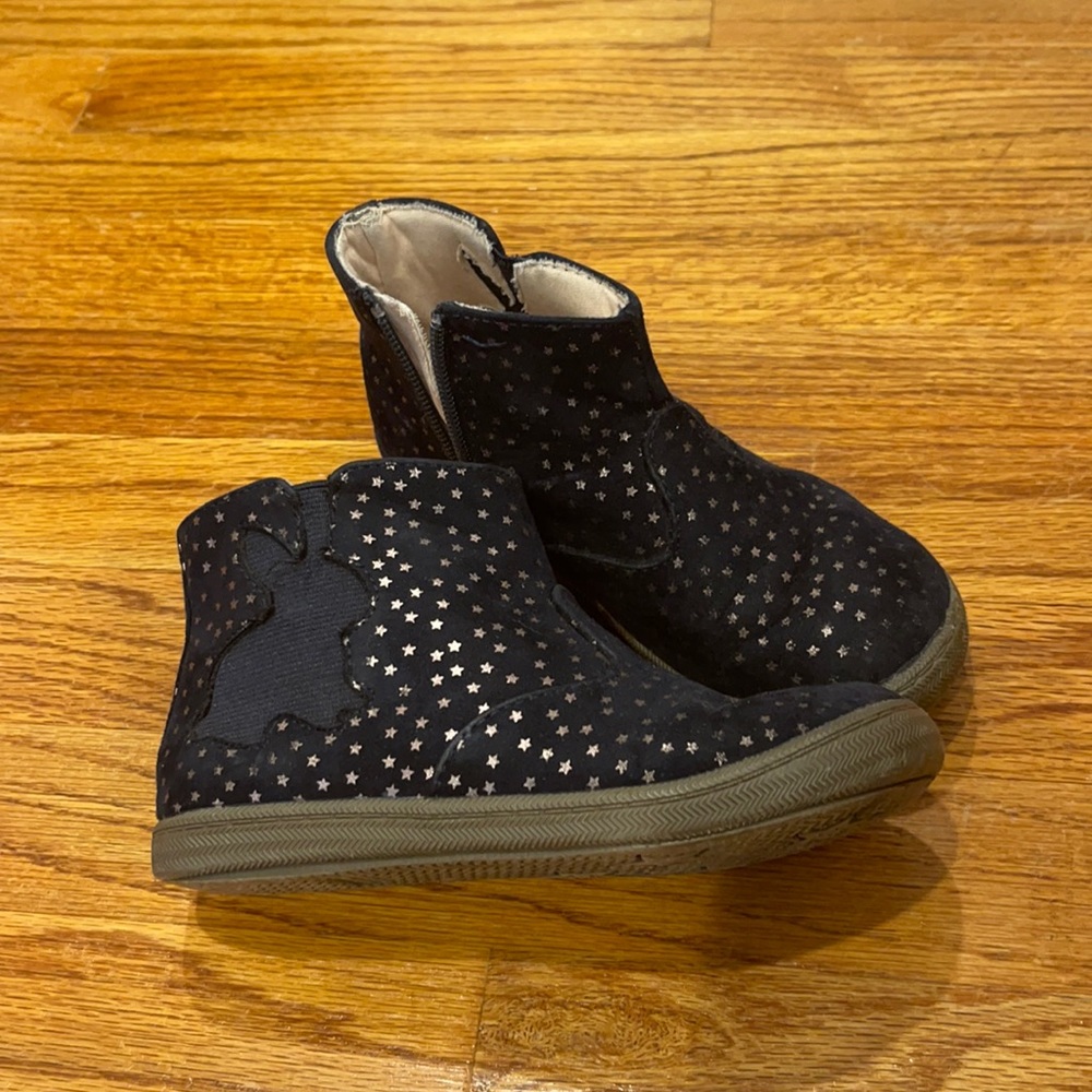 Cat & Jack Navy w/Gold Metallic stars Bunny accent